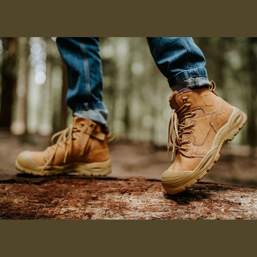 HARD YAKKA UNISEX LEGEND SAFETY BOOTS - Watson Hire