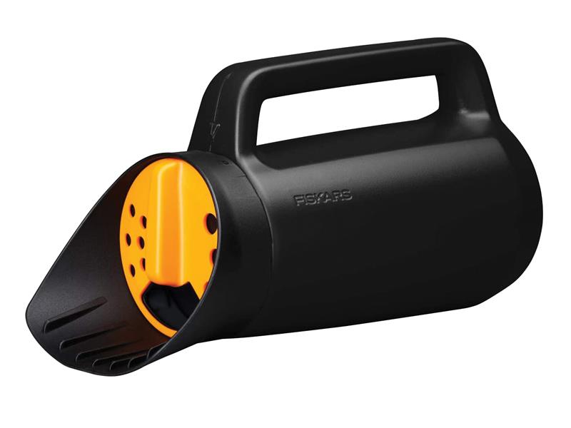 Fiskars Solid™ Hand Spreader