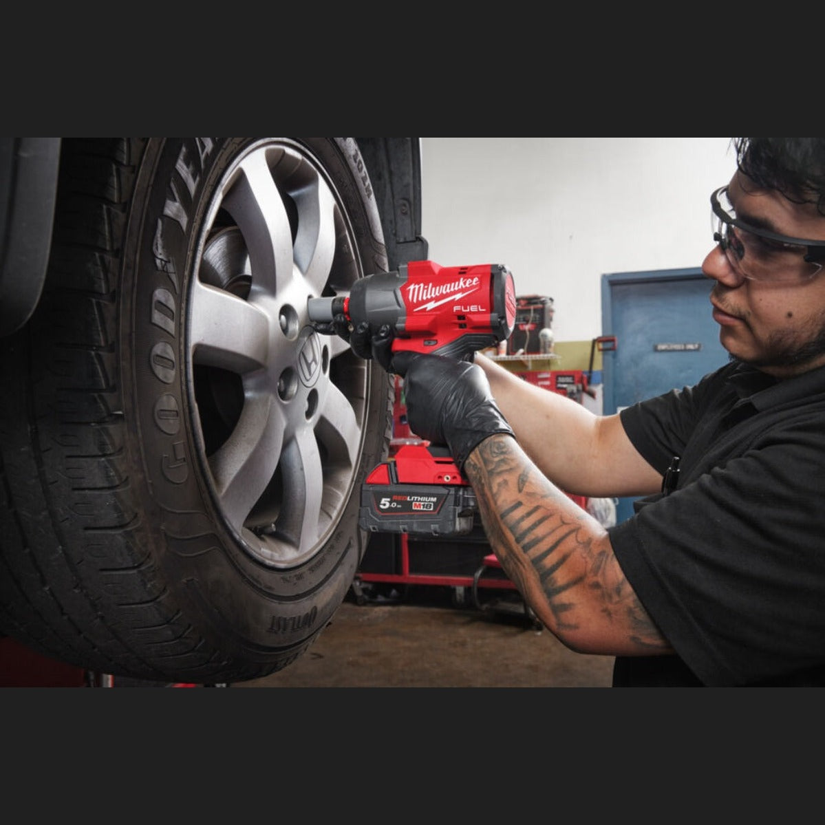 Milwaukee 1/2" M18 Fuel High Torque Impact Wrench with Friction Ring with 2 x 5ah Battery & Charger - Watson Hire