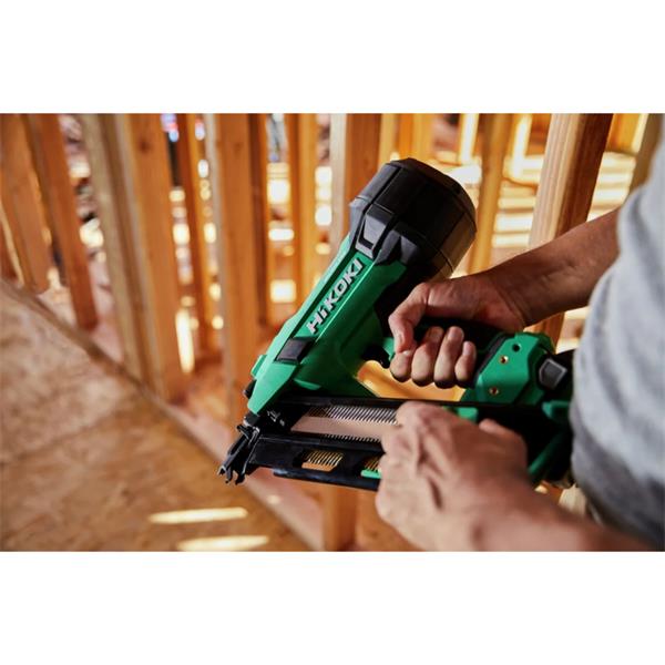 HIKOKI 2ND GEN FIRST FIX NAILER 18V WITH 2 X 5AH BATTERIES