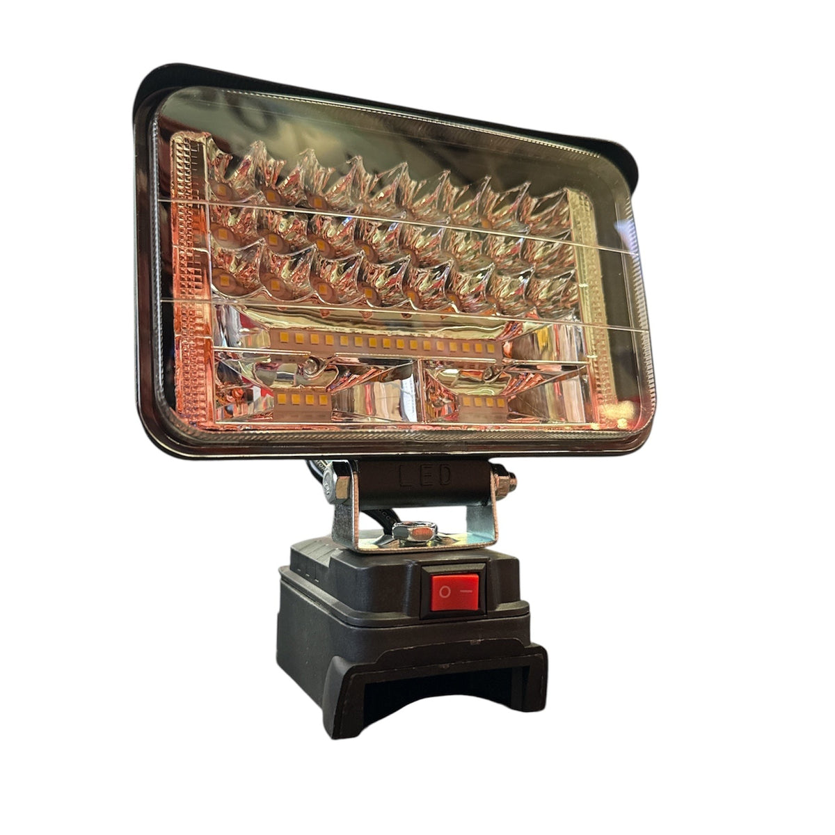 5" LED WORKING LIGHT COMPATIBLE WITH MILWAUKEE M18 BATTERIES (BATTERIES NOT INCLUDED)