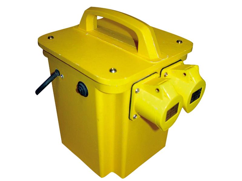 TALAtools Portable Transformer 3.3kVA 2 x 16A
