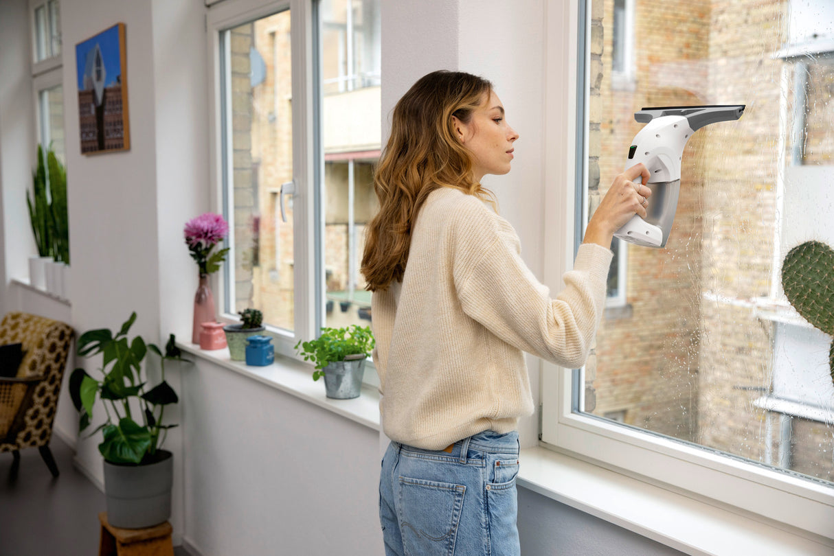 KARCHER WV 1 CORDLESS WINDOW VAC