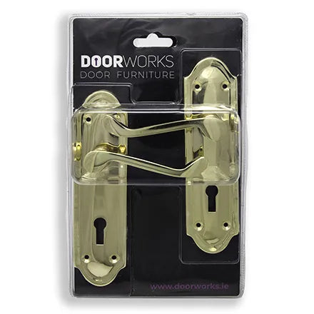 DOORWORKS BEAUMONT BRASS LEVER ON PLATE BLISTER