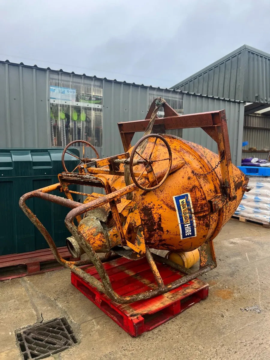 Ex-Hire Concrete Skip