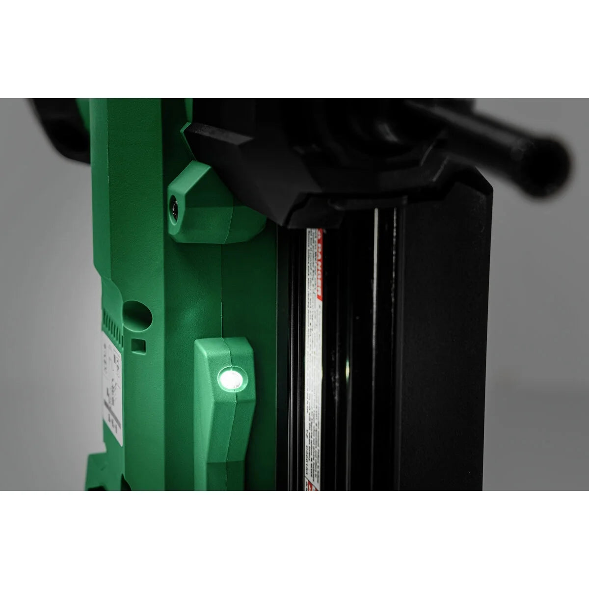 HIKOKI CONCRETE NAILER 18V WITH 2 X 5AH BATTERIES