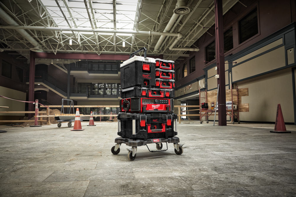 MILWAUKEE PACKOUT HARD COOLER BOX