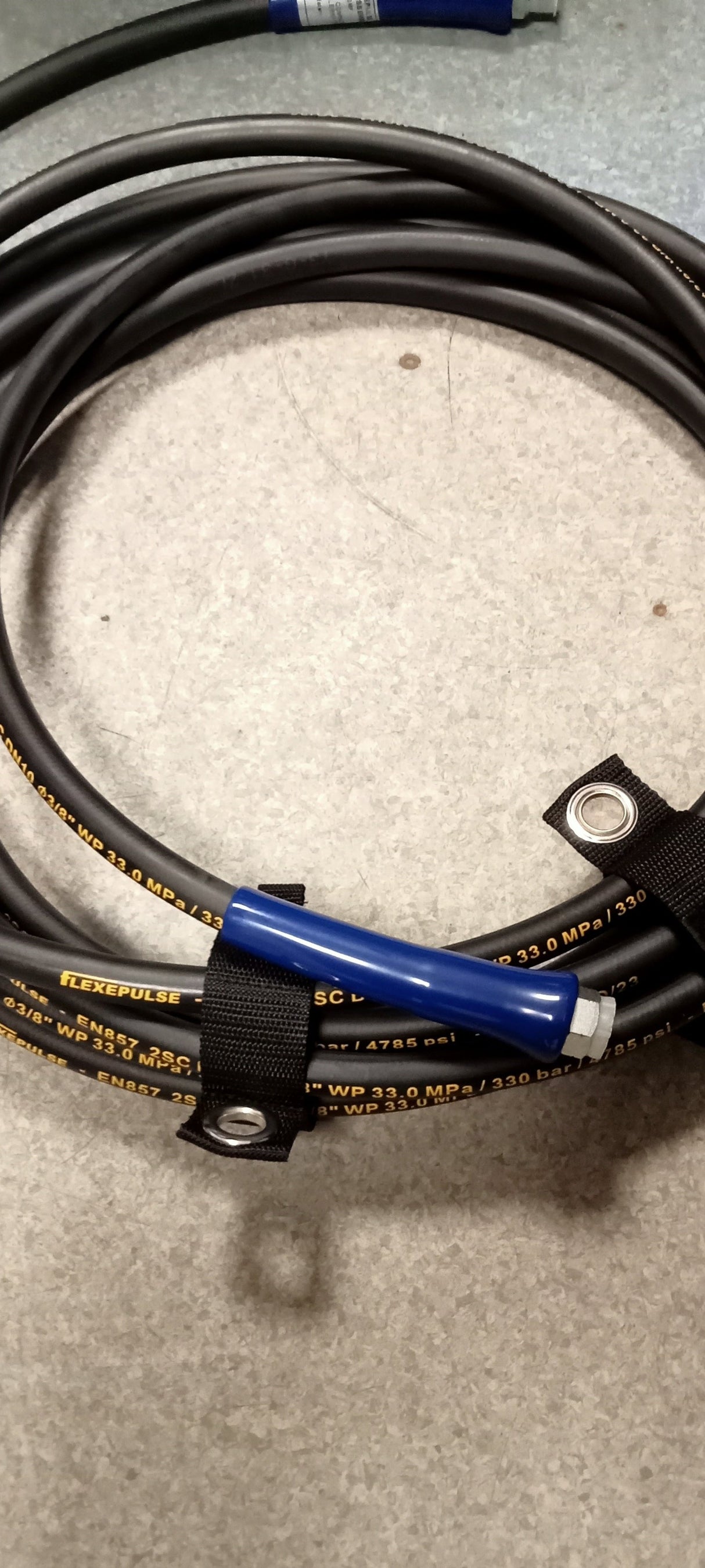 10M  3/8" FLEXEPULSE HOSE  (3/8" MALE - 3/8" FEMALE ENDS)