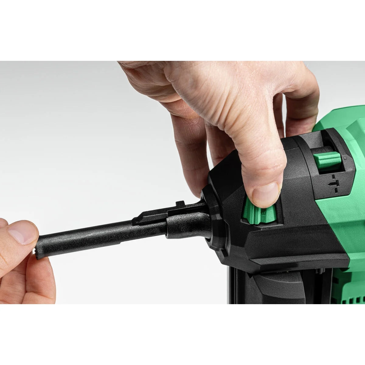 HIKOKI CONCRETE NAILER 18V WITH 2 X 5AH BATTERIES
